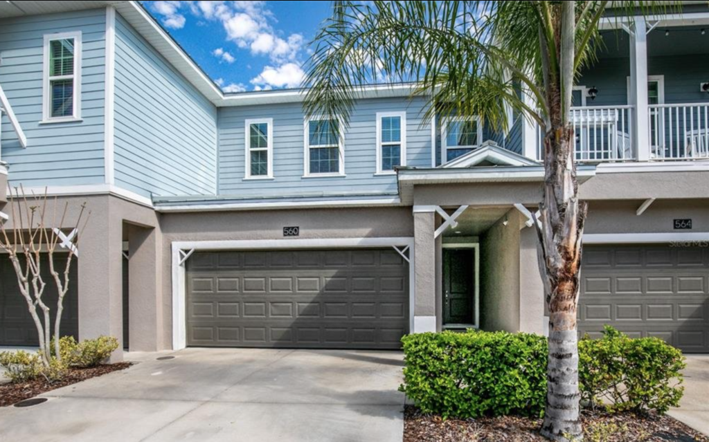 Homes for sale in Central Florida: image of a townhome for sale in Longwood, Florida